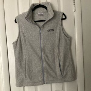 Ladies grey Columbia vest good condition.